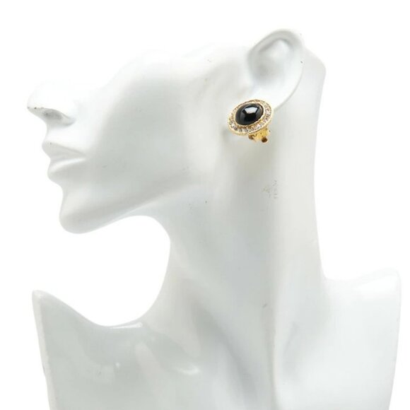 CHANEL Black Gripoix Rhinestone Round Clip-On Earrings Gold Tone Auth #7953 - Picture 3 of 5